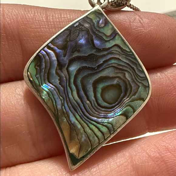 Elegant Sterling Silver 925 Abalone Pendant Necklace size 24’ in chain - Picture 12 of 12